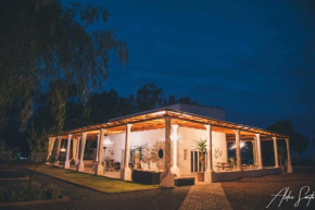 Отель Sweetfontein Boutique Farm Lodge  Britstown